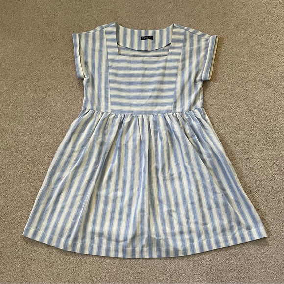 Sky Blue Striped Woven Dress With Pockets - Picture 2 of 7